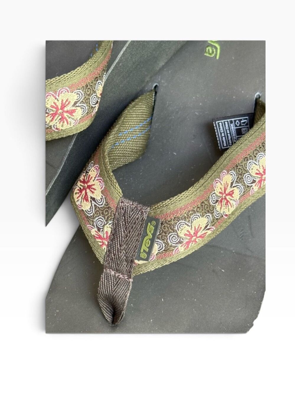 Teva Women's 11 M Floral slip on Flip Flop Platform Wedge Sandals - Picture 8 of 12